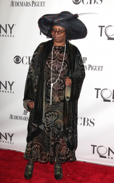 Photo Coverage: 2011 Tony Awards Arrivals Part 1! Image