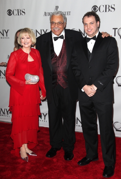 Photo Coverage: 2011 Tony Awards Arrivals Part 2 Image