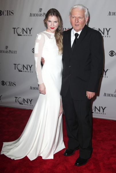 Photo Coverage: 2011 Tony Awards Arrivals Part 2 Image