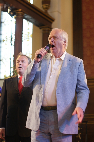 Photo Flash: Alan Jay Lerner Gets Memorial Plaque at St. Paul's Church, Covent Garden Image