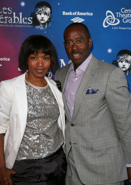 Photo Flash: LES MISERABLES 25th Anniversary Tour Opens at Center Theatre Group Image