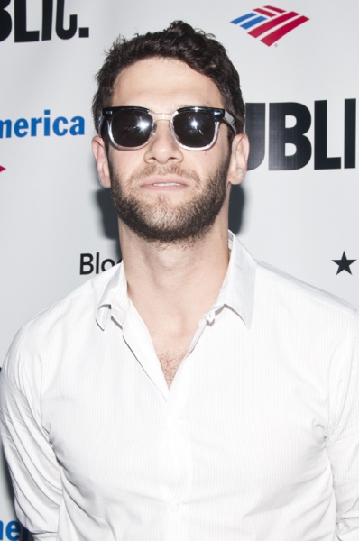 Justin Bartha Photo