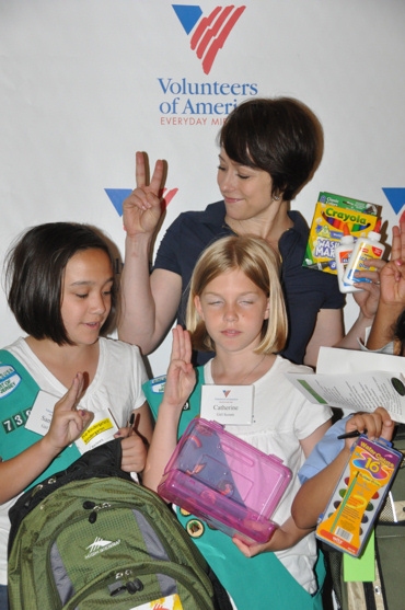 Photo Coverage: Paige Davis Hosts Operation Backpack for Underprivileged Children Image