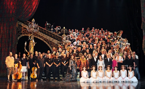 Photo Flash: PHANTOM- THE LAS VEGAS SPECTACULAR Celebrates 5th Anniversary Image
