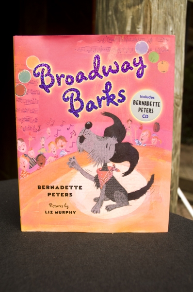 Photo Coverage: Bernadette Peters at the Bronx Zoo Image