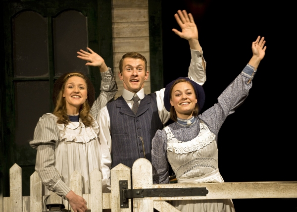 Photo Flash: Waterloo Station's RAILWAY CHILDREN Image
