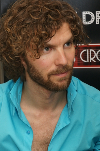 Photo Flash: Lance Horne, Leanne Jones, et al. Visit Dress Circle Image