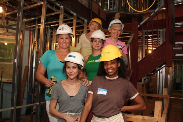 Photo Flash: LOVE, LOSS, AND WHAT I WORE Cast Helps Out Habitat for Humanity Image