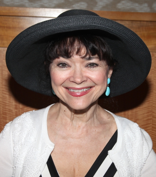 Photo Coverage: CATCH ME IF YOU CAN Celebrates Cast Album Release at Barnes & Noble Image