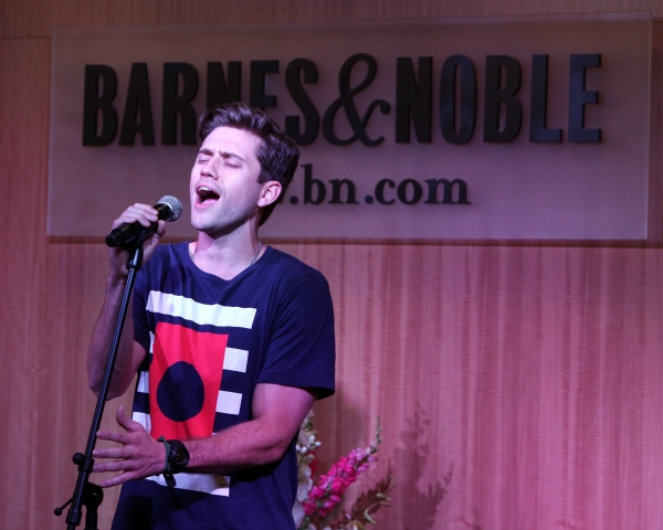 Photo Coverage: CATCH ME IF YOU CAN Celebrates Cast Album Release at Barnes & Noble Image