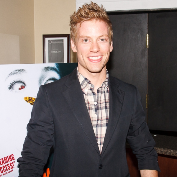 Barrett Foa Photo