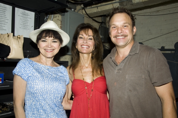 Photo Coverage: Linney, Lucci Celebrate CATCH ME IF YOU CAN's 100th Performance on Broadway! Image