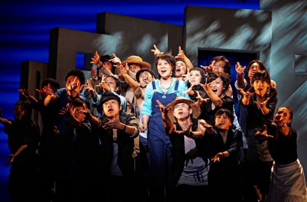 Photo Flash: Around the Broadway World - MAMMA MIA! Makes Its Way to China! Image