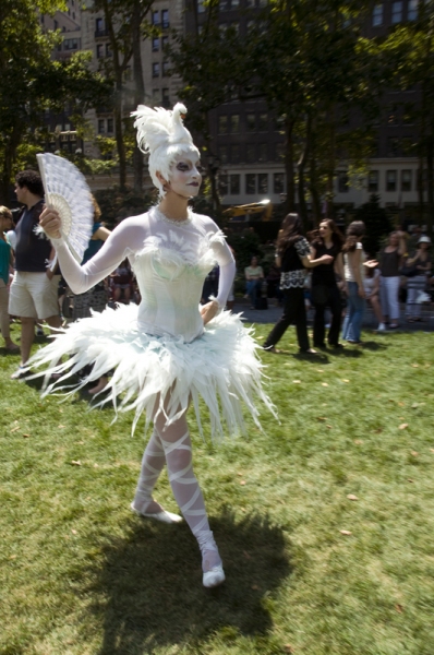 Photo Coverage: SISTER ACT, BABY IT'S YOU et al. Launch Broadway in Bryant Park! Image