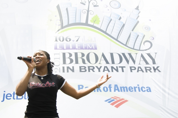 Photo Coverage: SISTER ACT, BABY IT'S YOU et al. Launch Broadway in Bryant Park! Image