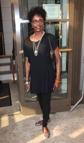 Photo Coverage: MASTER CLASS Opening Night Arrivals! Image