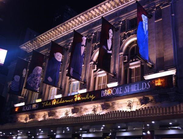 Photo Coverage: Brooke Shields Opens in THE ADDAMS FAMILY - Curtain Call! Image