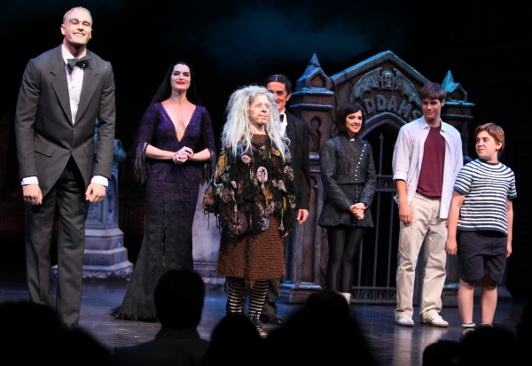 Photo Coverage: Brooke Shields Opens in THE ADDAMS FAMILY - Curtain Call! Image