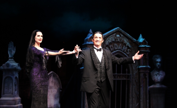 Photo Coverage: Brooke Shields Opens in THE ADDAMS FAMILY - Curtain Call! Image