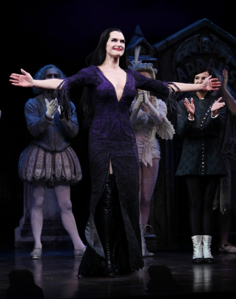 Photo Coverage: Brooke Shields Opens in THE ADDAMS FAMILY - Curtain Call! Image