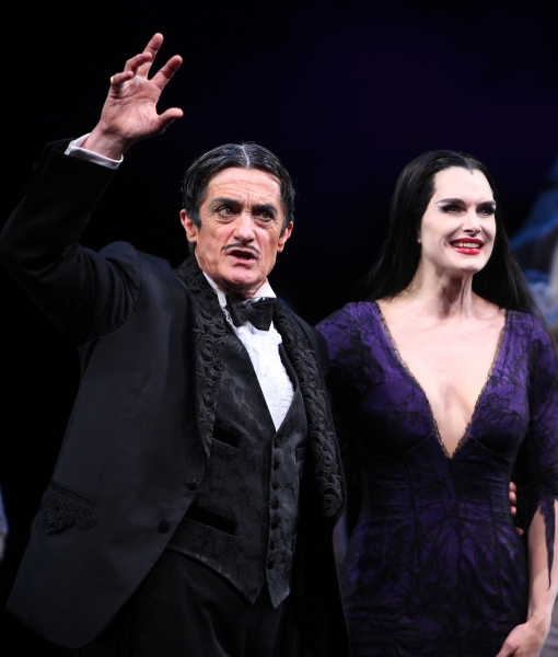 Photo Coverage: Brooke Shields Opens in THE ADDAMS FAMILY - Curtain Call! Image
