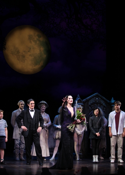 Photo Coverage: Brooke Shields Opens in THE ADDAMS FAMILY - Curtain Call! Image
