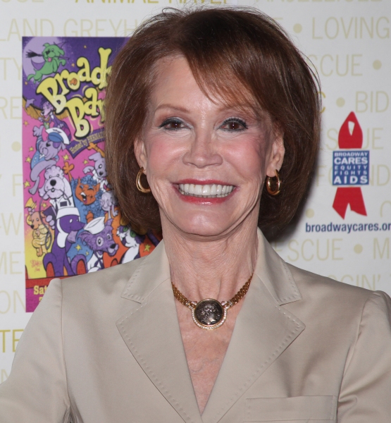 Photo Coverage: Backstage at Broadway Barks 13th Annual Adopt-A-Thon (Part Two) Image