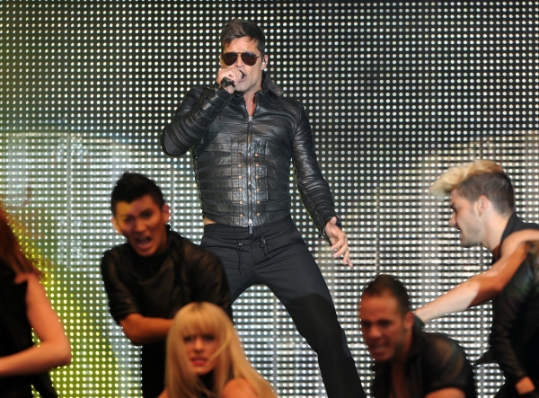 Photo Flash: Broadway-Bound Ricky Martin Performs in Germany! Image
