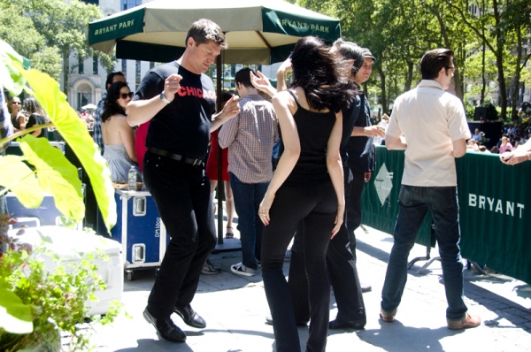 Photo Coverage: Aaron Tveit, Christopher Sieber, et al. Perform at Broadway in Bryant Park! Image