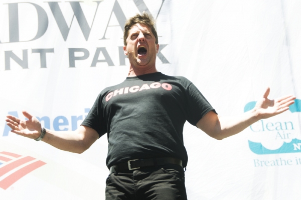 Photo Coverage: Aaron Tveit, Christopher Sieber, et al. Perform at Broadway in Bryant Park! Image
