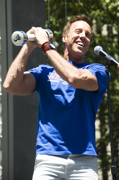 Photo Coverage: Aaron Tveit, Christopher Sieber, et al. Perform at Broadway in Bryant Park! Image