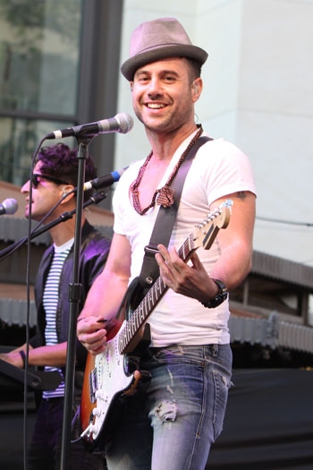 Photo Coverage: Frenchie Davis, Blake Lewis and Honor Society Perform at The Grove's Summer Concerts Image