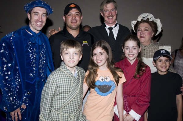 Leroy Petry & the cast of Mary Poppins Photo