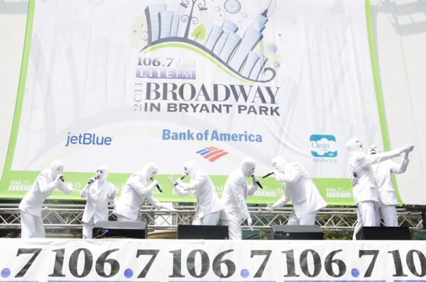 Photo Coverage: ADDAMS FAMILY, MEMPHIS, et al. Perform at Broadway in Bryant Park! Image
