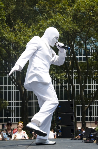 Photo Coverage: ADDAMS FAMILY, MEMPHIS, et al. Perform at Broadway in Bryant Park! Image