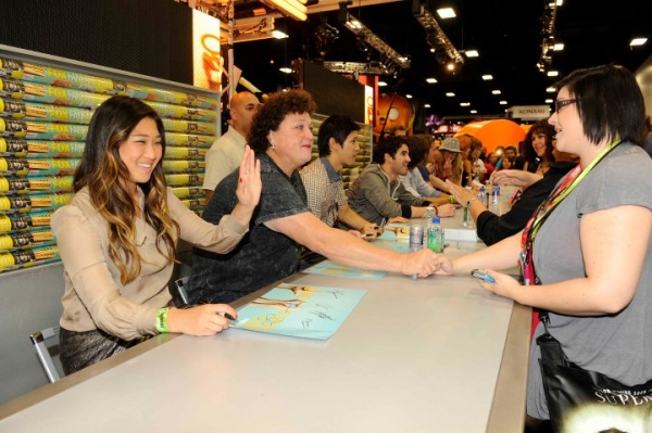 Photo Flash: GLEE at Comic-Con 2011! Image