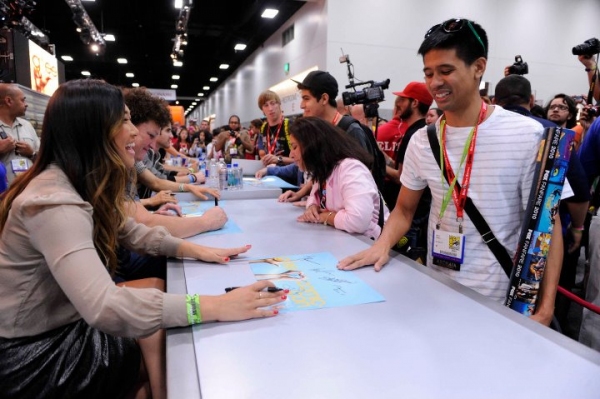 Photo Flash: GLEE at Comic-Con 2011! Image
