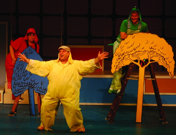 Photo Flash: Engeman Theatre's GO, DOG. GO! 