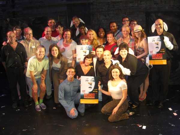 Randy Harrison & Broadway\'s CHICAGO company with the cast of SILENCE! THE MUSICAL Photo