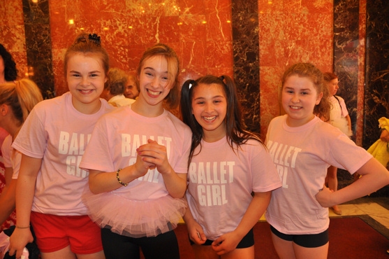 Photo Coverage: BILLY ELLIOT Celebrates National Dance Day with Sidewalk Warmup Image