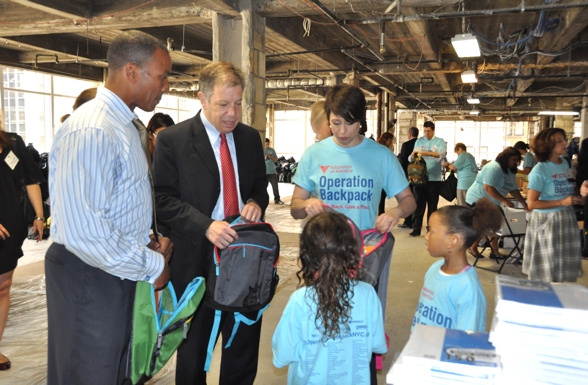 Photo Coverage: Paige Davis, et al. Volunteer for Operation Backpack Image