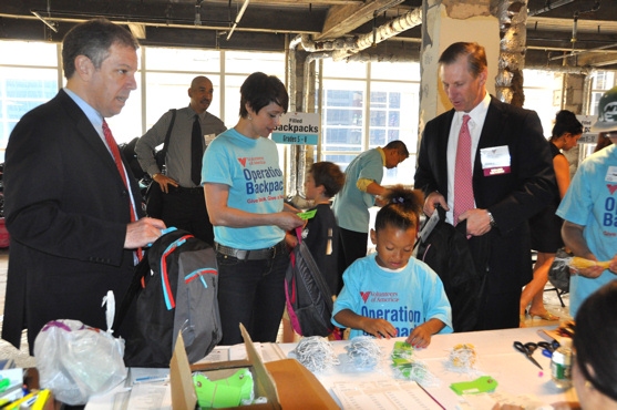 Photo Coverage: Paige Davis, et al. Volunteer for Operation Backpack Image