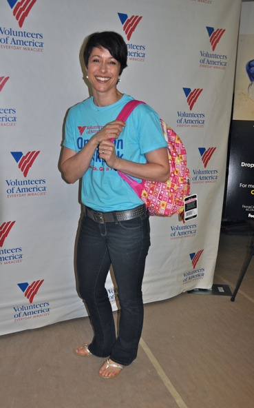Photo Coverage: Paige Davis, et al. Volunteer for Operation Backpack Image