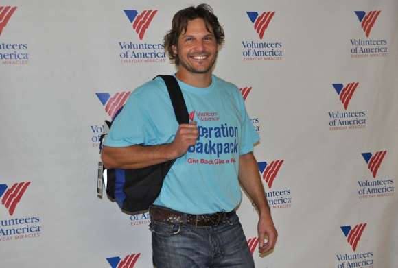 Photo Coverage: Paige Davis, et al. Volunteer for Operation Backpack Image
