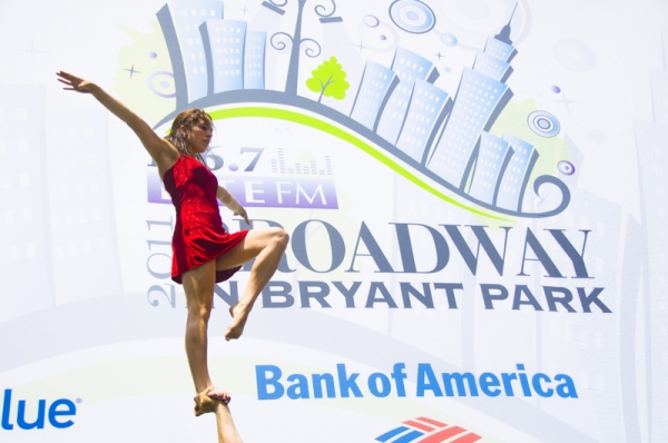 Photo Coverage: HAIR, ANYTHING GOES, PHANTOM & More Play Broadway in Bryant Park! Image