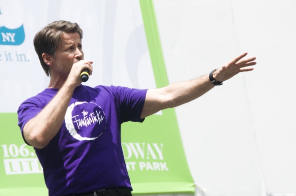 Photo Coverage: HAIR, ANYTHING GOES, PHANTOM & More Play Broadway in Bryant Park! Image