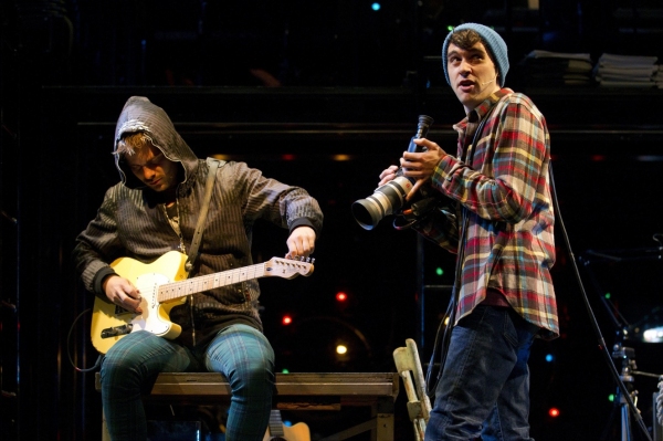 Photo Flash: RENT Off-Broadway - Complete Production Coverage! 