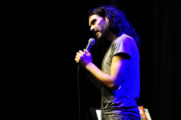 Photo Flash: Russell Brand Performs at Chumash Casino Resort Image