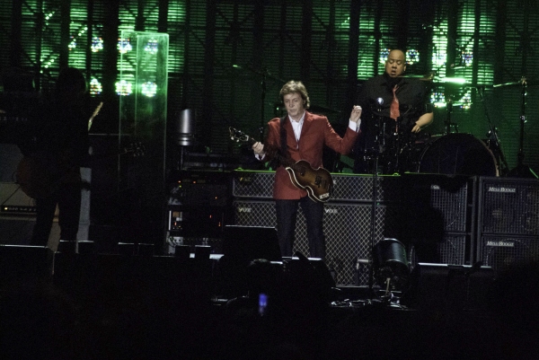 Photo Flash: Paul McCartney Performs at Wrigley Field Image