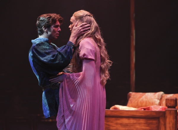 Photo Flash: First Look at Music Circus' CAMELOT Image